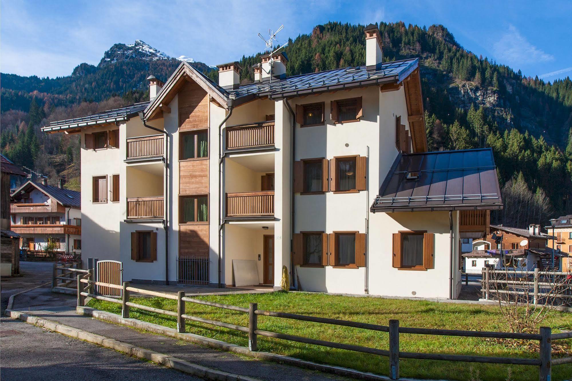 Апартаменти Casa Al Moro Рокка-П'єторе Екстер'єр фото